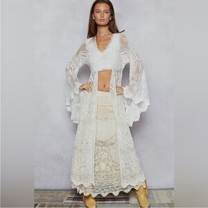 Elegant White Lace Kimono